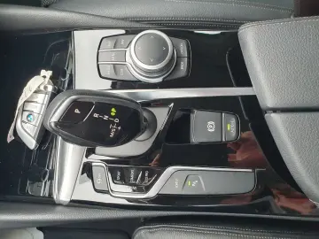 530 5 Limousine 530 e Sport Line Systeml. 251PS