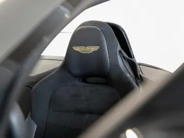 Vantage V8 Roadster Aston Martin Hamburg