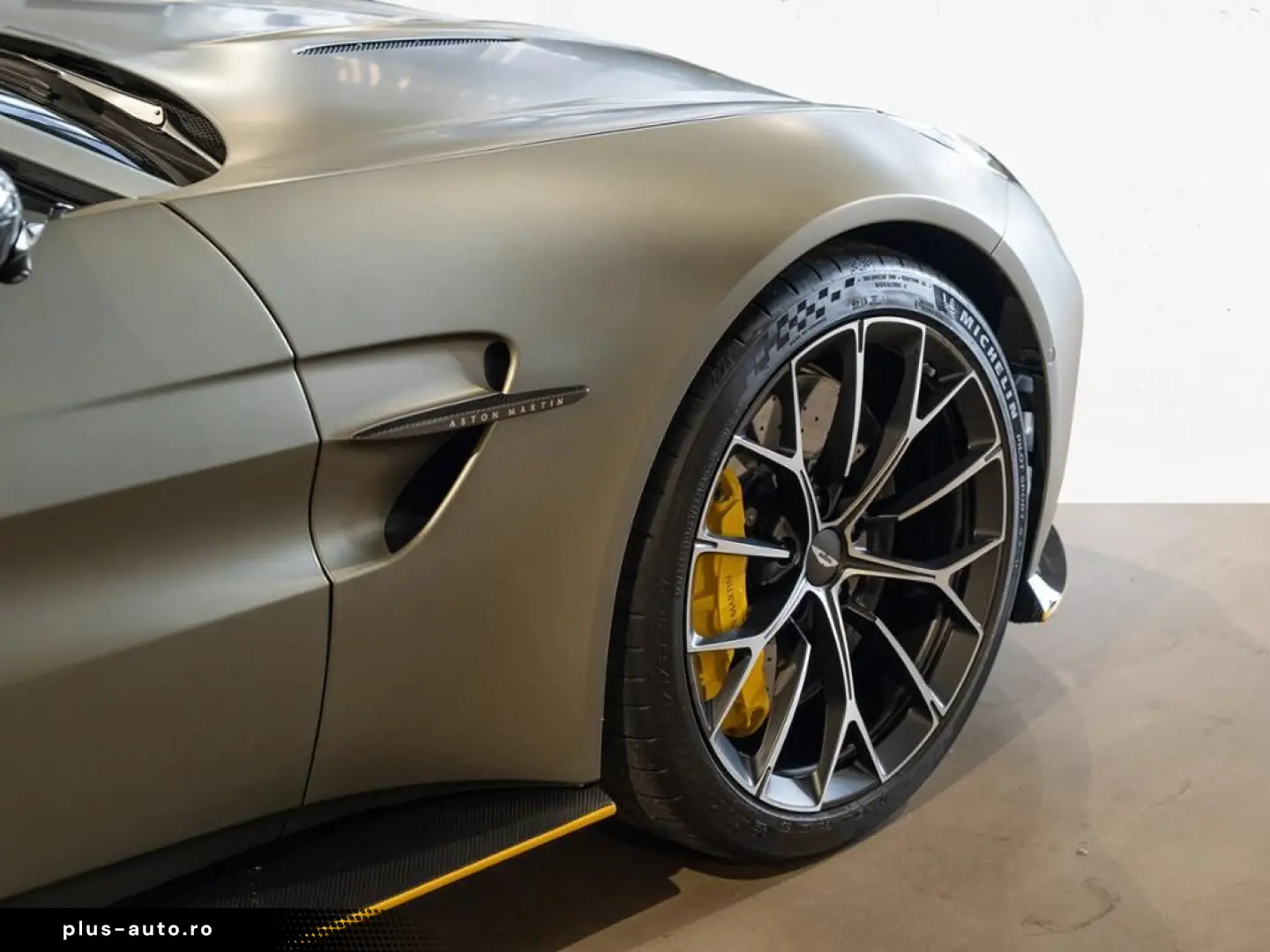 Vantage V8 Roadster Aston Martin Hamburg