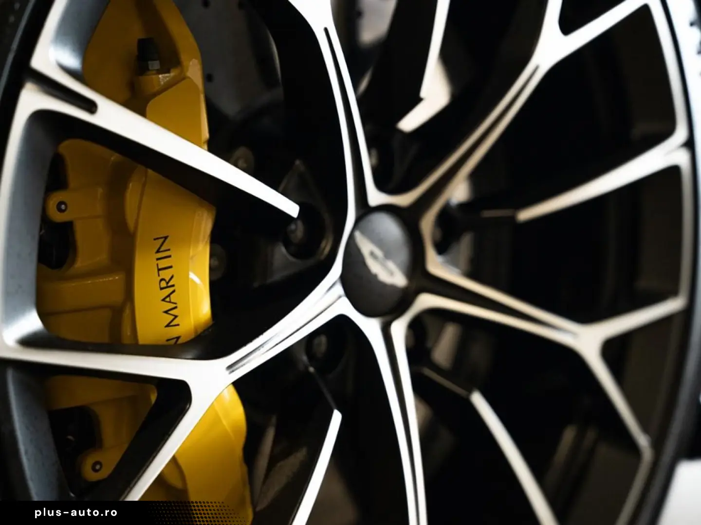 Vantage V8 Roadster Aston Martin Hamburg