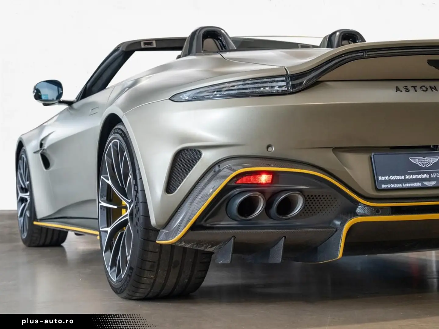 Vantage V8 Roadster Aston Martin Hamburg