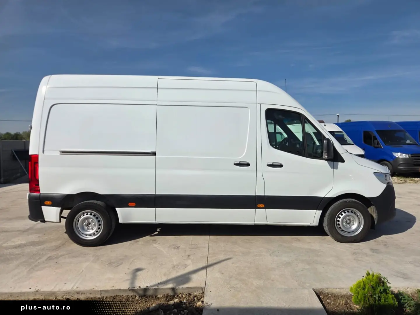 MERCEDES BENZ NEW SPRINTER L3H2