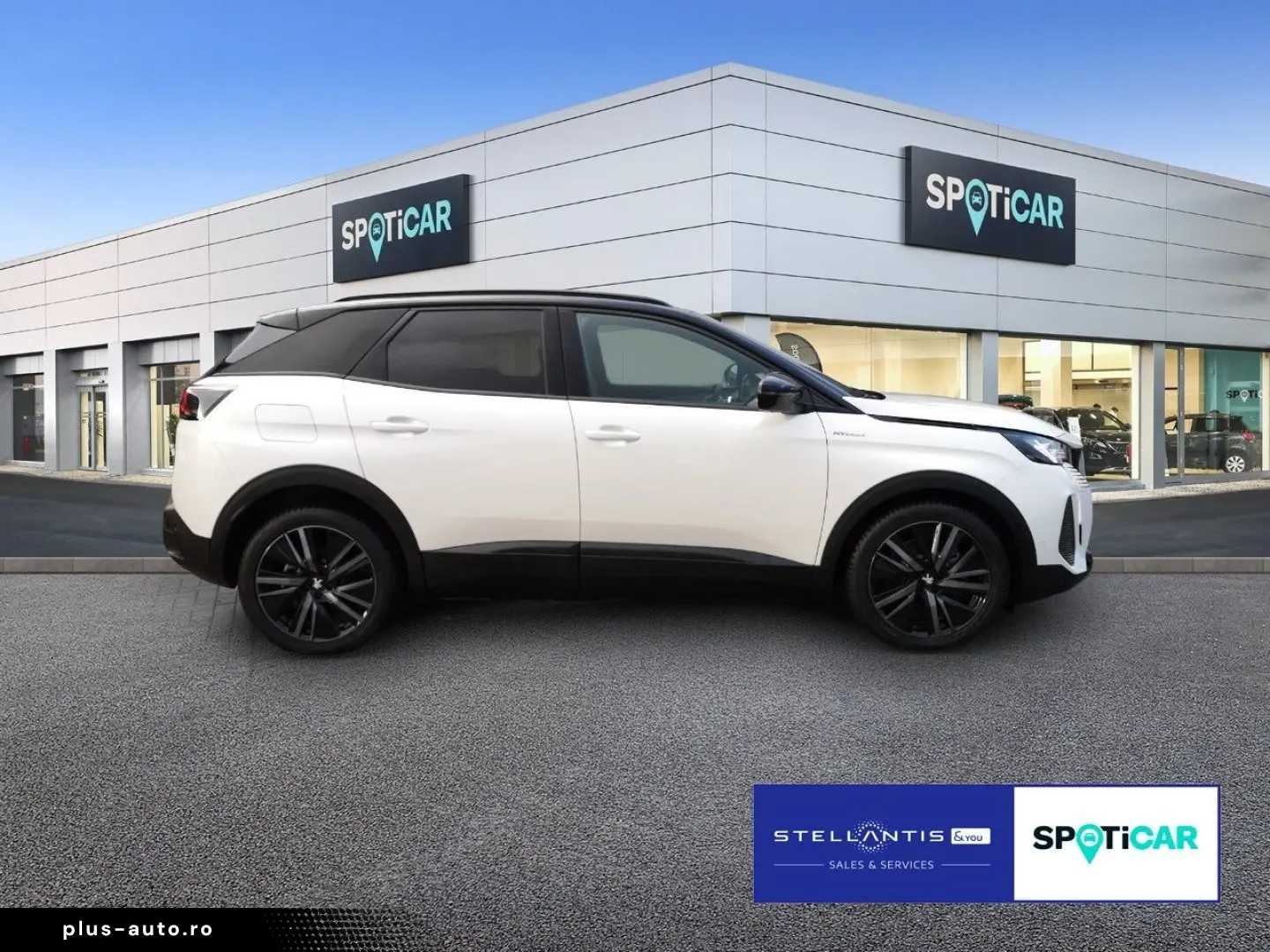 3008 Plug-In Hybrid4 300 e-EAT8 GT