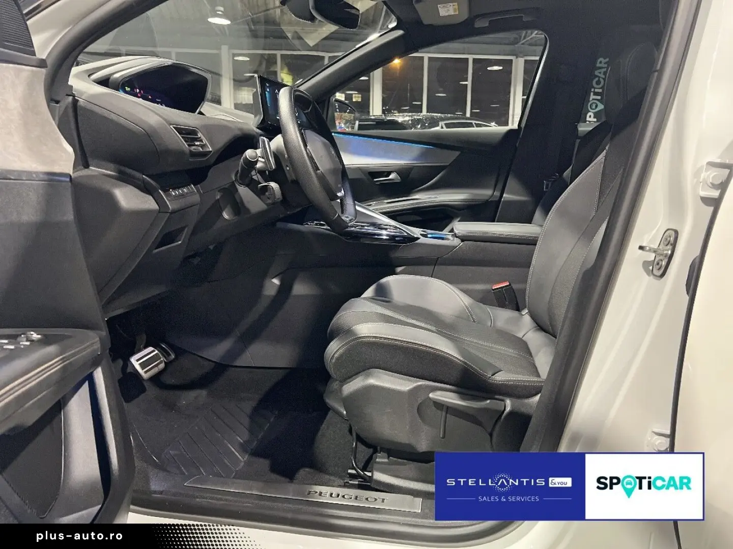 3008 Allure Pack Hybrid EAT8 Alcantara Pano Navi