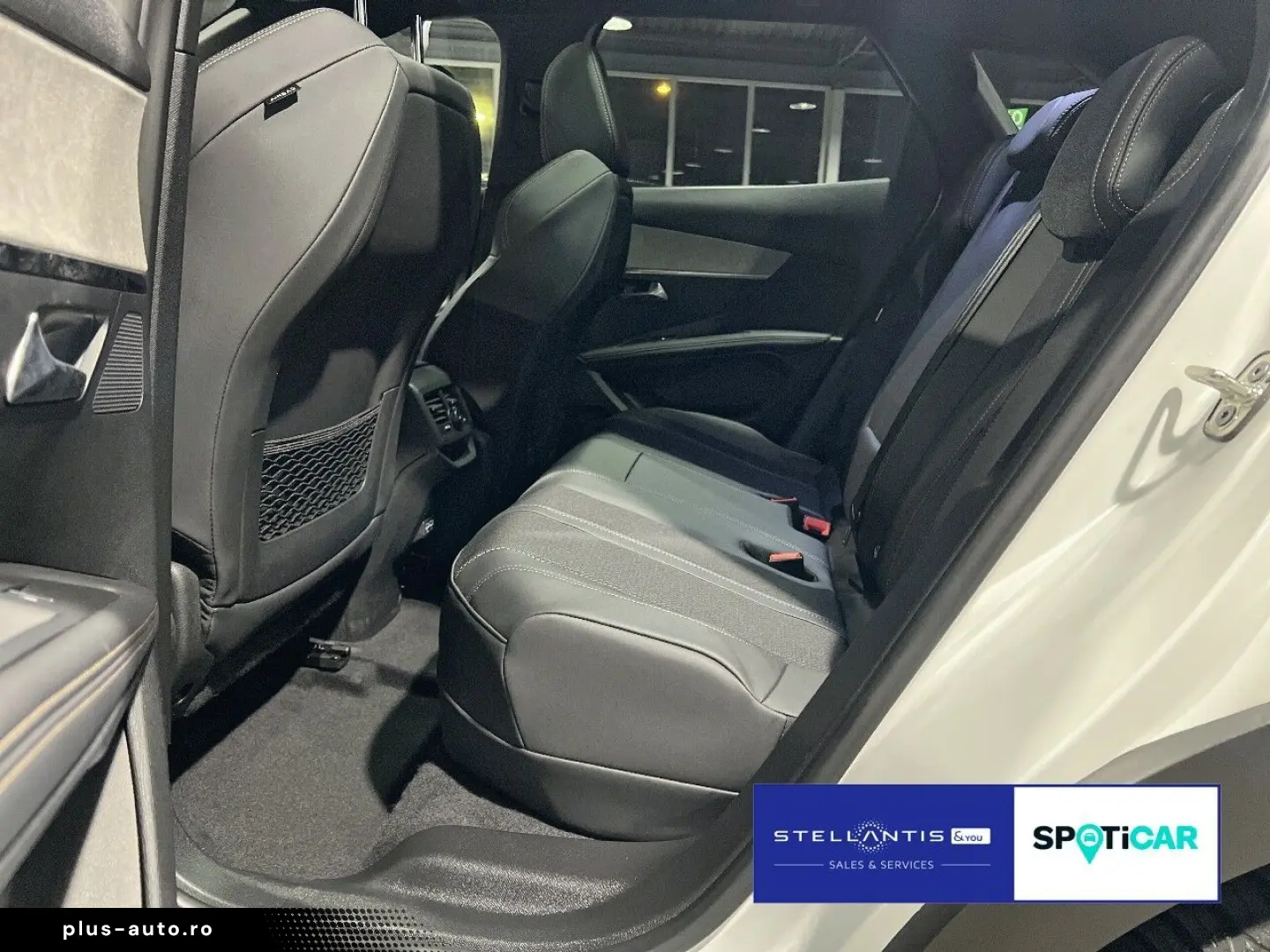 3008 Allure Pack Hybrid EAT8 Alcantara Pano Navi