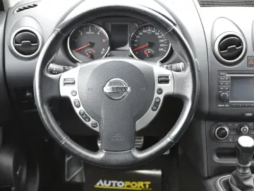 NISSAN QASHQAI  2 1.6 DCI TEKNA 4×4