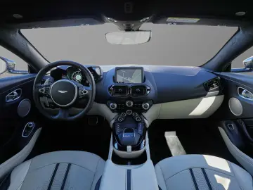 Vantage V8 Onyx Black   Ivory