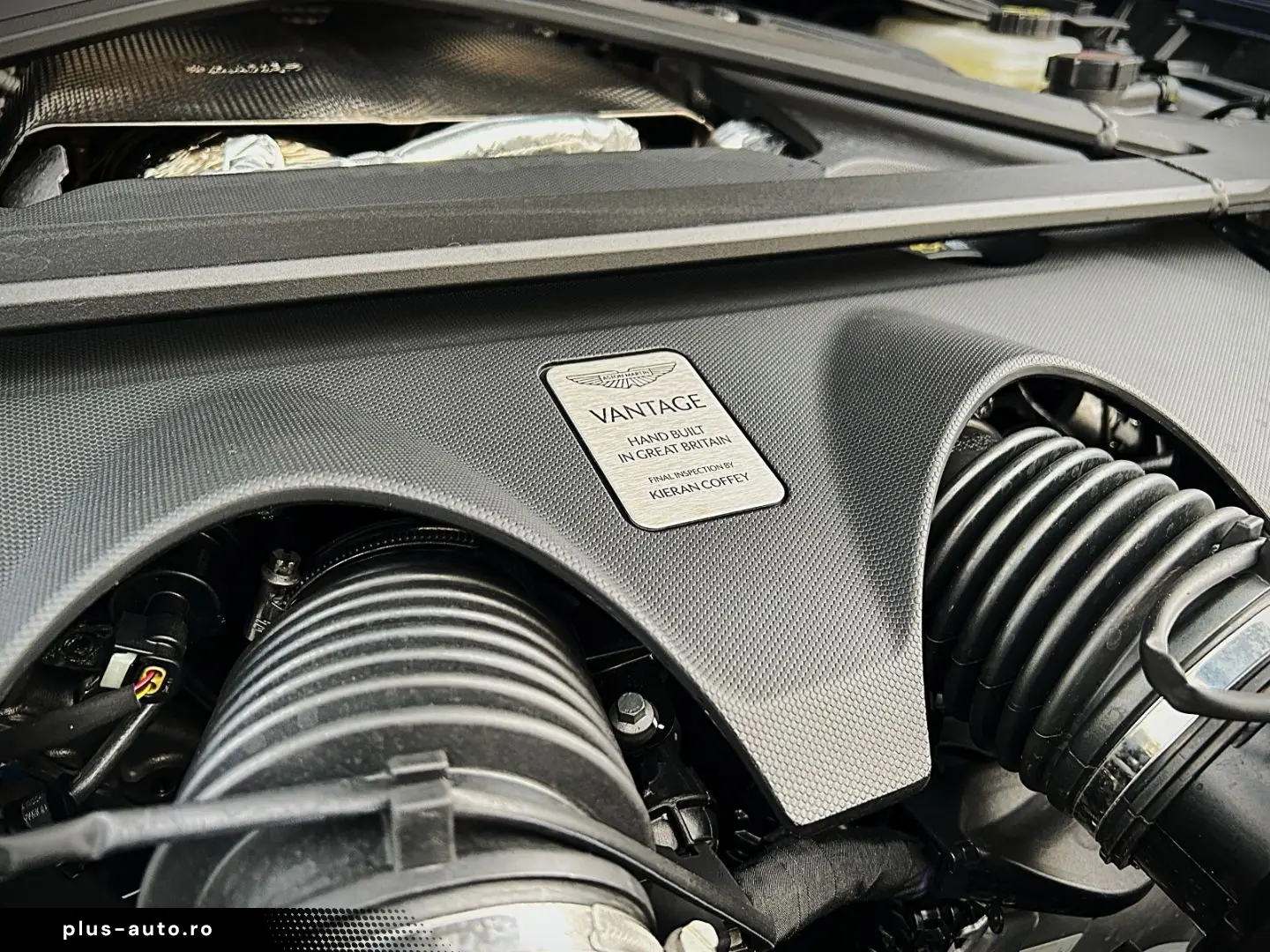 Vantage Seychelles Blue Bowers & Wilkins