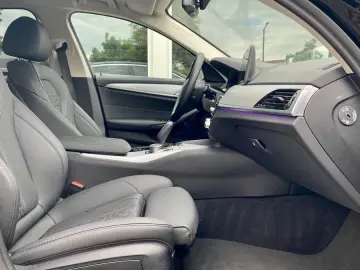 520 d xDrive Navi AHK 18  Standheizung