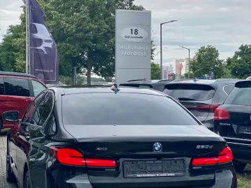 520 d xDrive Navi AHK 18  Standheizung