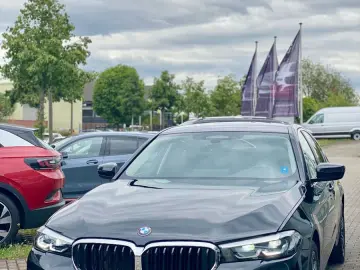520 d xDrive Navi AHK 18  Standheizung