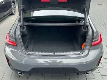 320 d xDrive M Sport   Head-Up   360    19