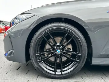 320 d xDrive M Sport   Head-Up   360    19