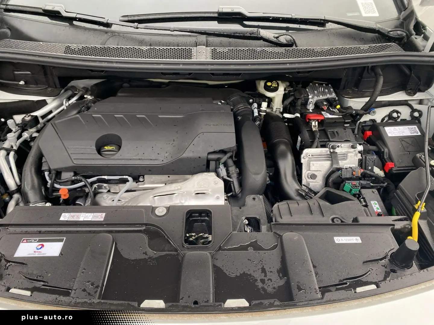 3008 Hybrid4 300 GT 1.6 Plug-In EU6d