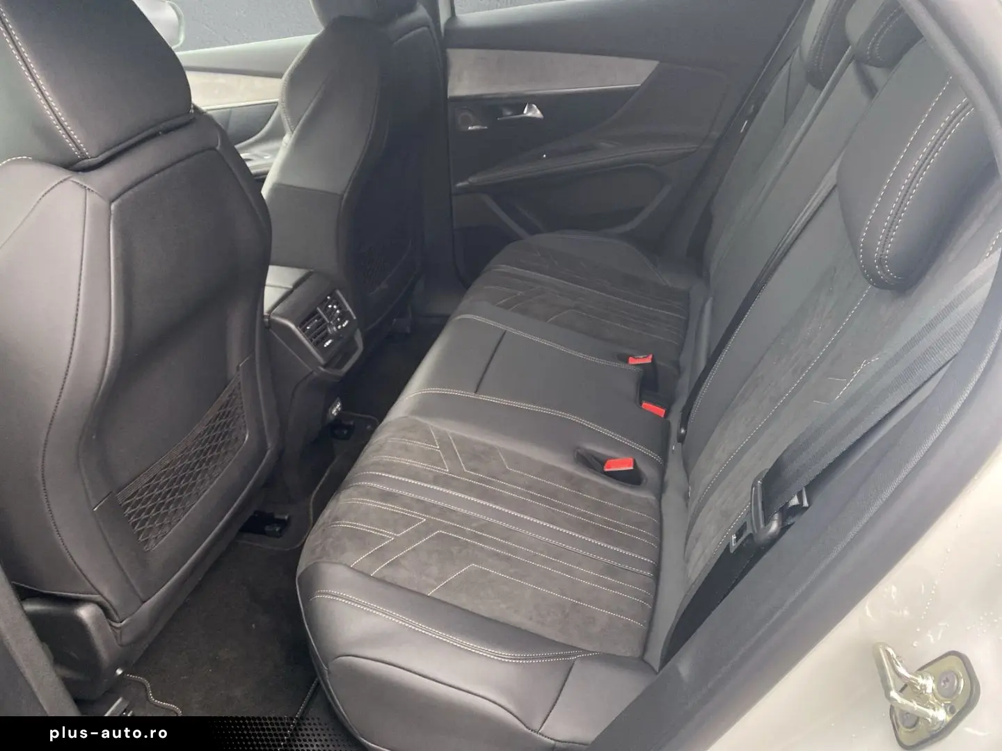 3008 Hybrid4 300 GT 1.6 Plug-In EU6d