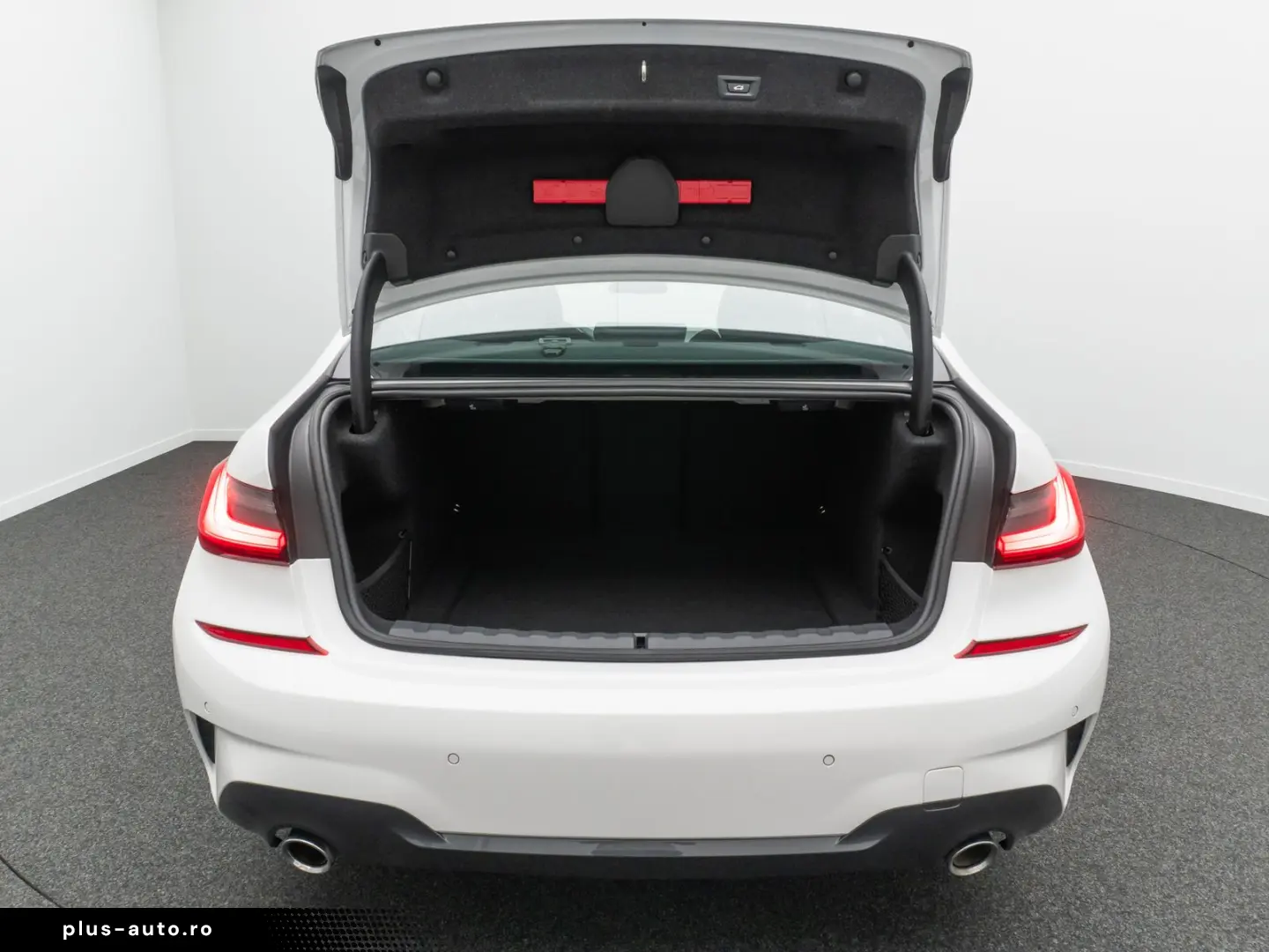 330i xD M Sport Kamera HUD DAB ACC Alarm 19