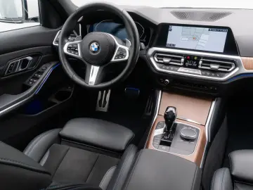 330i xD M Sport Kamera HUD DAB ACC Alarm 19
