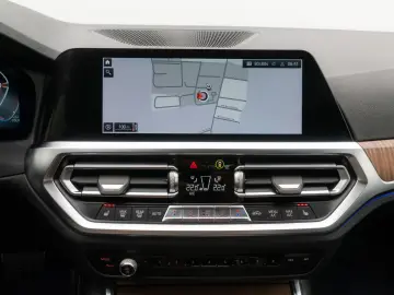 330i xD M Sport Kamera HUD DAB ACC Alarm 19