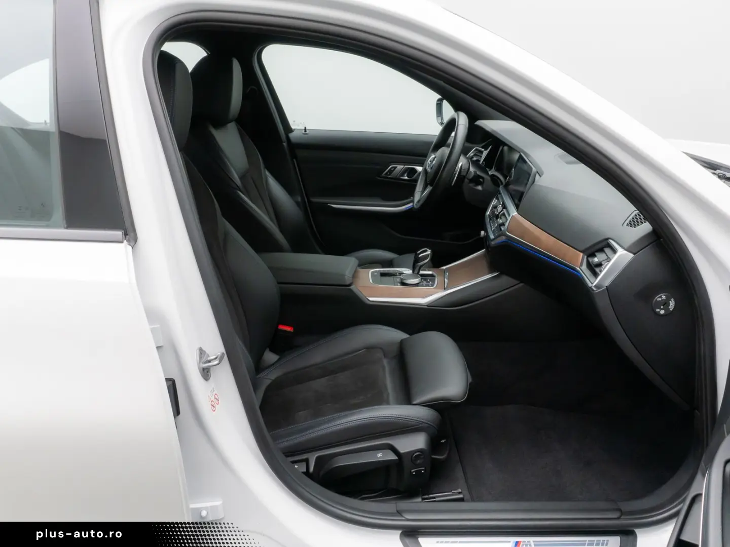 330i xD M Sport Kamera HUD DAB ACC Alarm 19