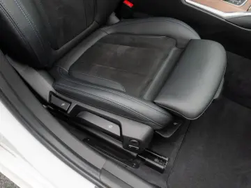 330i xD M Sport Kamera HUD DAB ACC Alarm 19