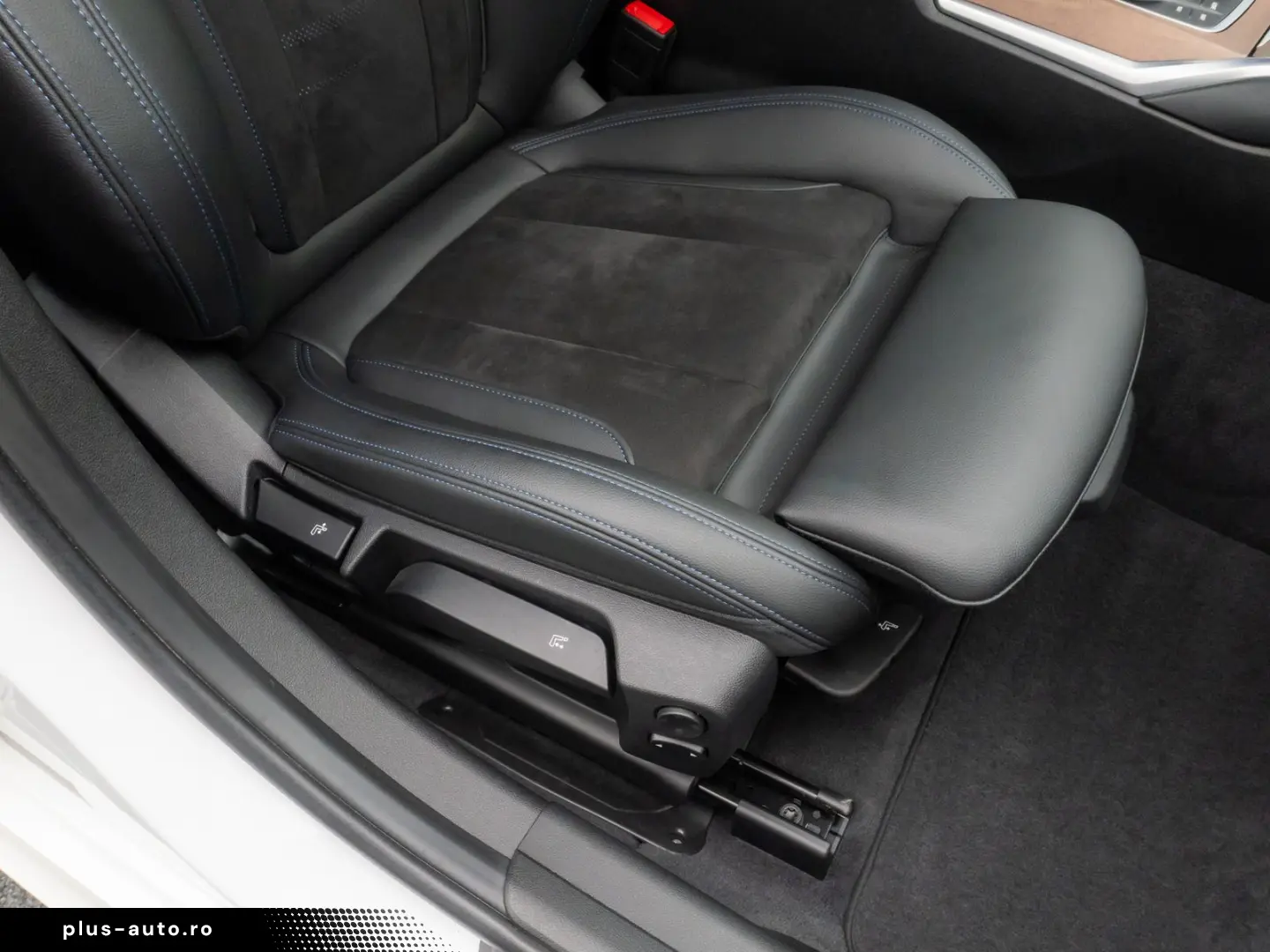 330i xD M Sport Kamera HUD DAB ACC Alarm 19