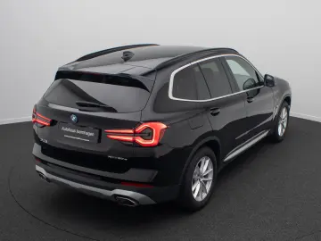 X3 xD30e Kamera DAB HiFi AHK Sportsitze 18