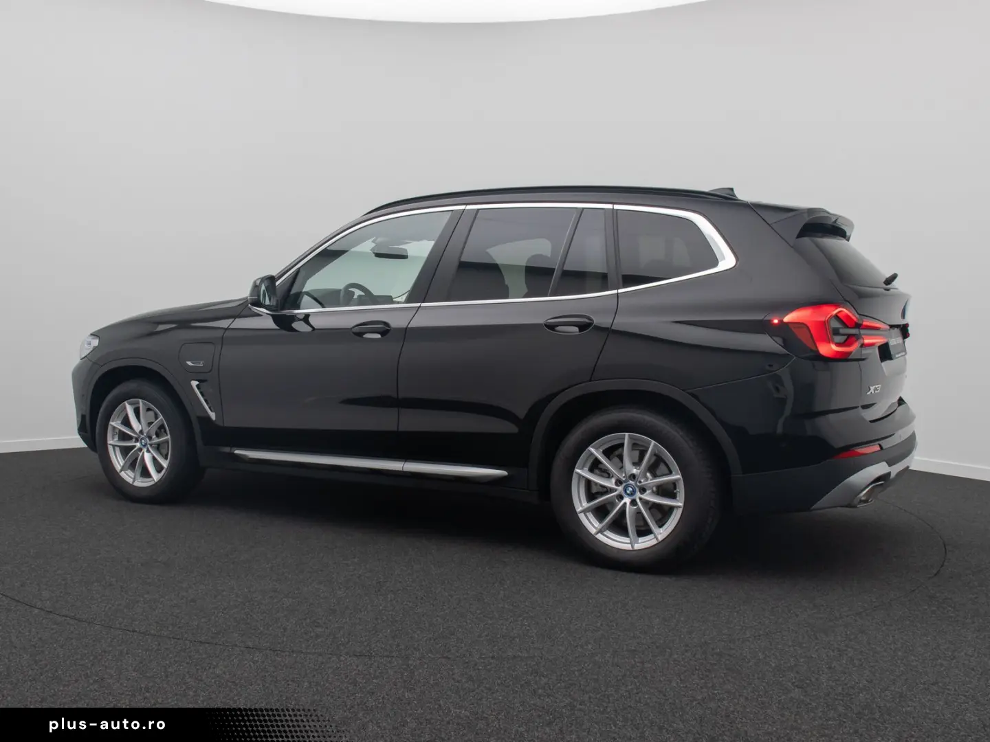 X3 xD30e Kamera DAB HiFi AHK Sportsitze 18