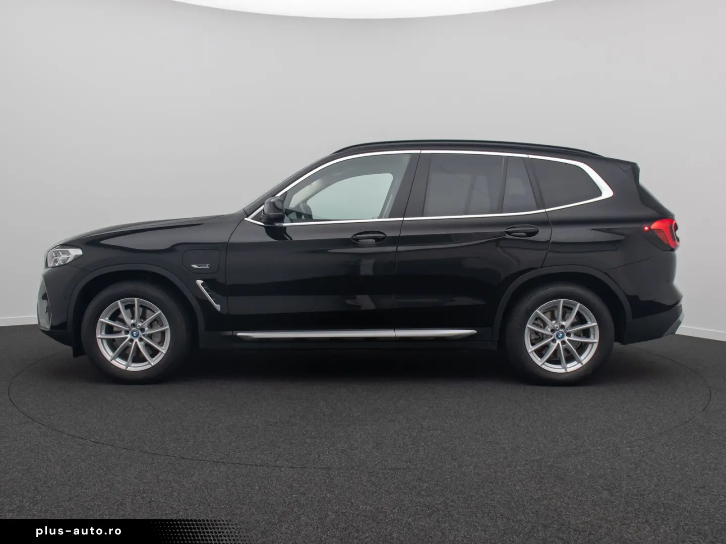 X3 xD30e Kamera DAB HiFi AHK Sportsitze 18