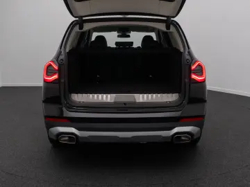 X3 xD30e Kamera DAB HiFi AHK Sportsitze 18