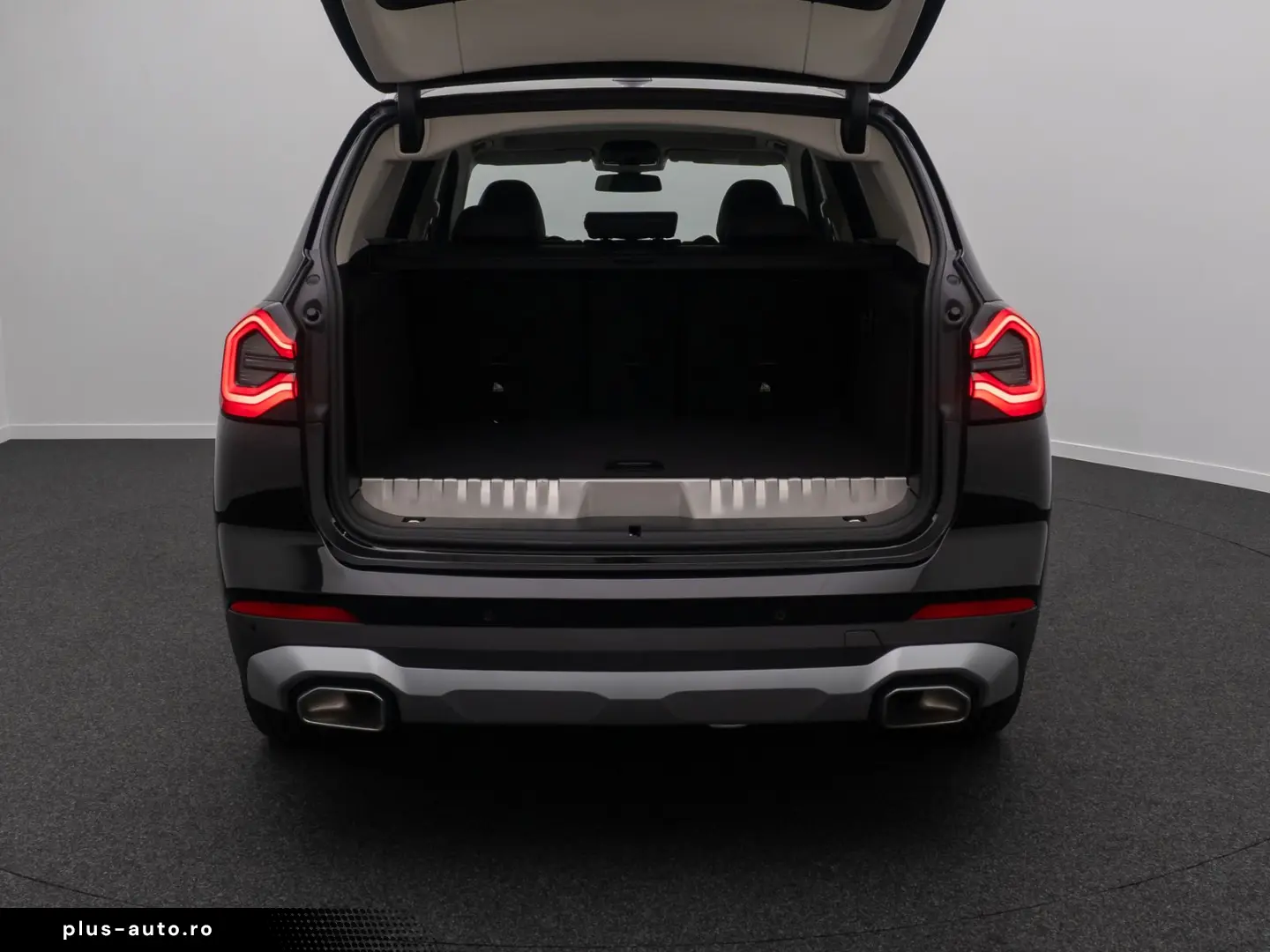 X3 xD30e Kamera DAB HiFi AHK Sportsitze 18