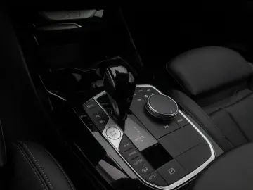 X3 xD30e Kamera DAB HiFi AHK Sportsitze 18