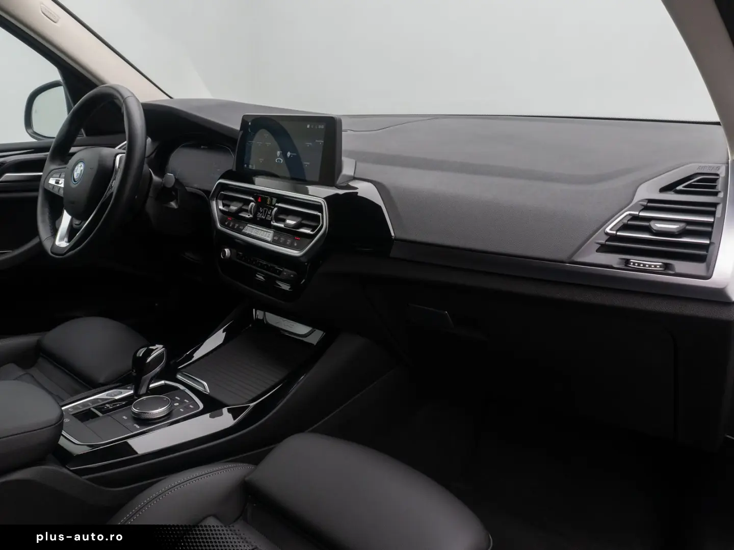 X3 xD30e Kamera DAB HiFi AHK Sportsitze 18