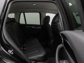 X3 xD30e Kamera DAB HiFi AHK Sportsitze 18