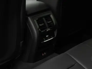 X3 xD30e Kamera DAB HiFi AHK Sportsitze 18