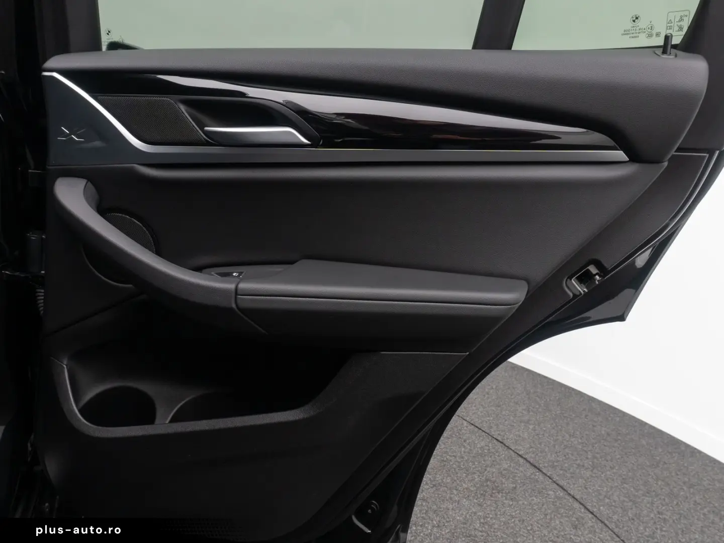 X3 xD30e Kamera DAB HiFi AHK Sportsitze 18