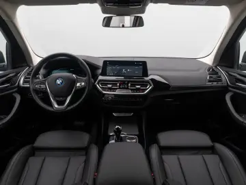 X3 xD30e Kamera DAB HiFi AHK Sportsitze 18