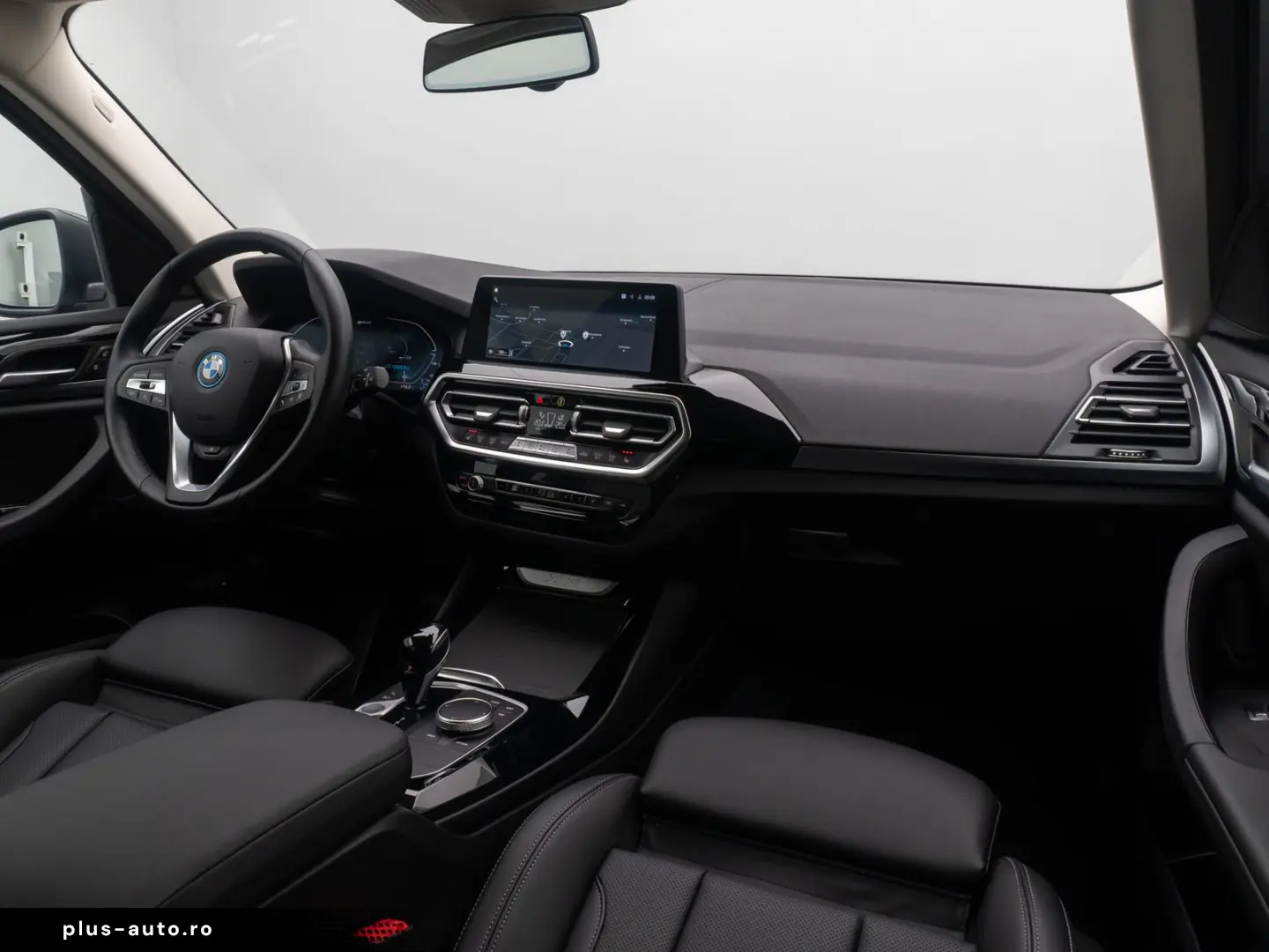 X3 xD30e Kamera DAB HiFi AHK Sportsitze 18