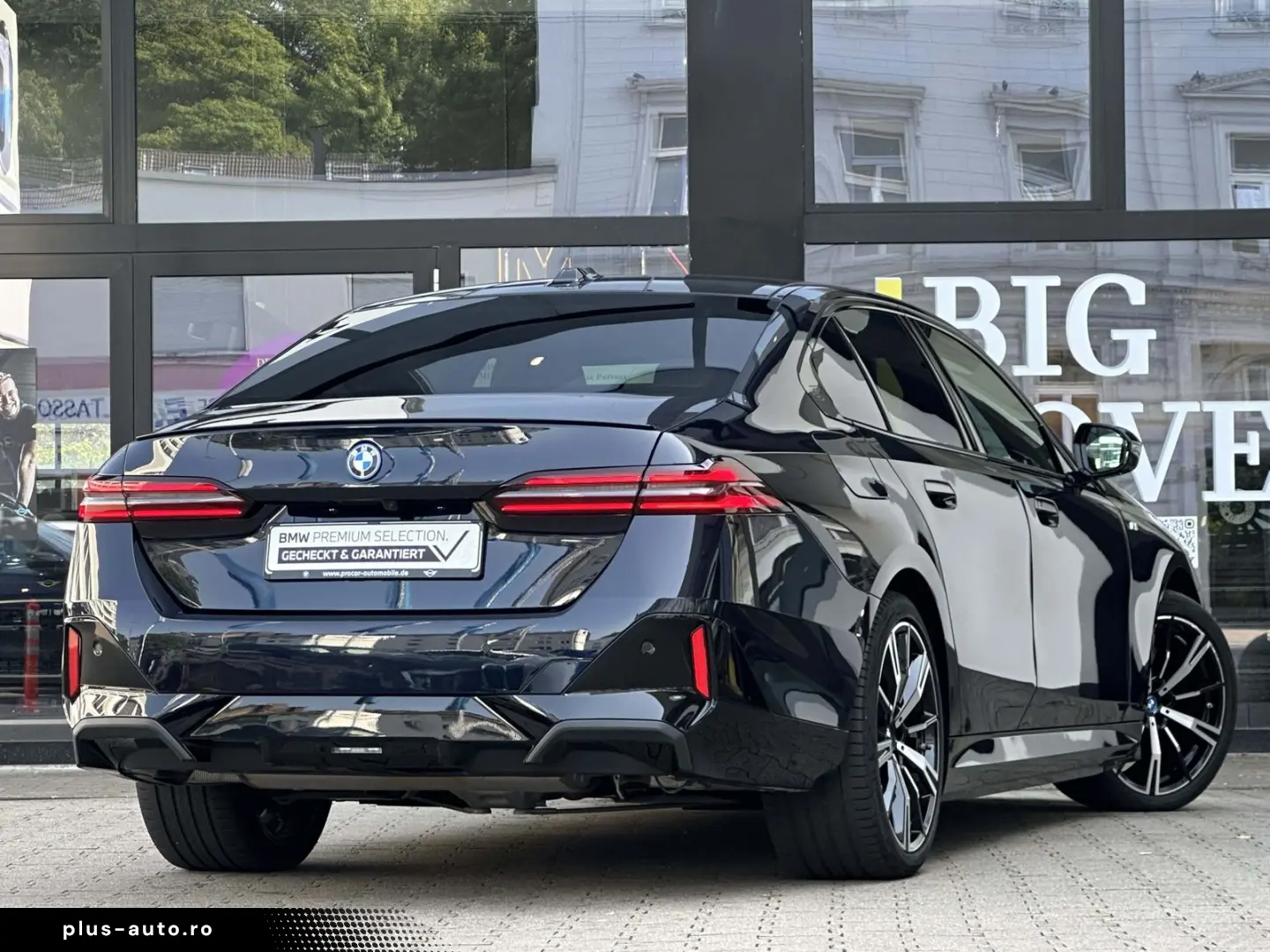 550e xDrive M Sport Pro DA Prof PA  Pano AHK B&W