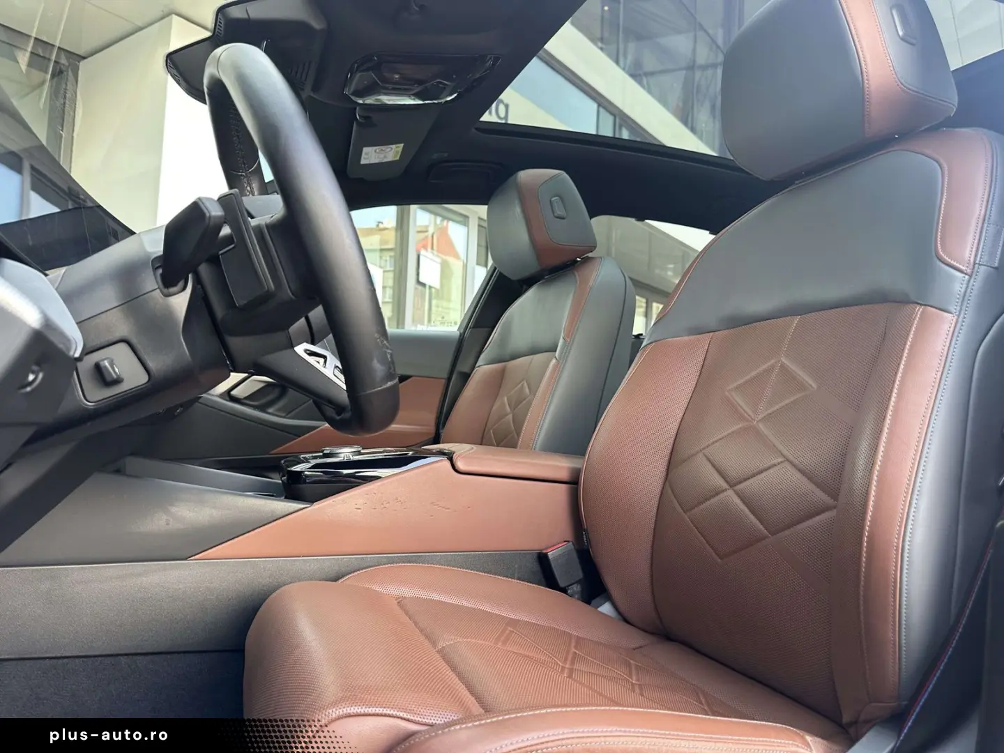 550e xDrive M Sport Pro DA Prof PA  Pano AHK B&W