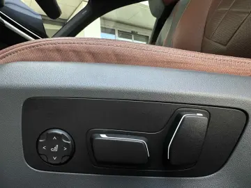 550e xDrive M Sport Pro DA Prof PA  Pano AHK B&W