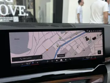 550e xDrive M Sport Pro DA Prof PA  Pano AHK B&W