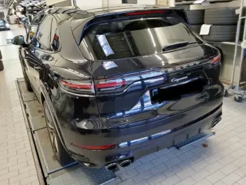 Cayenne Sport Design Alu 21  WR mit Felgen 1.Hd.