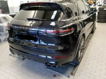 Cayenne Sport Design Alu 21  WR mit Felgen 1.Hd.