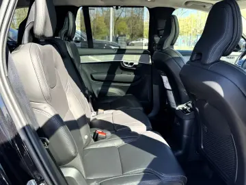 XC90 T8 Facelift Ultra Bright AHK PANO