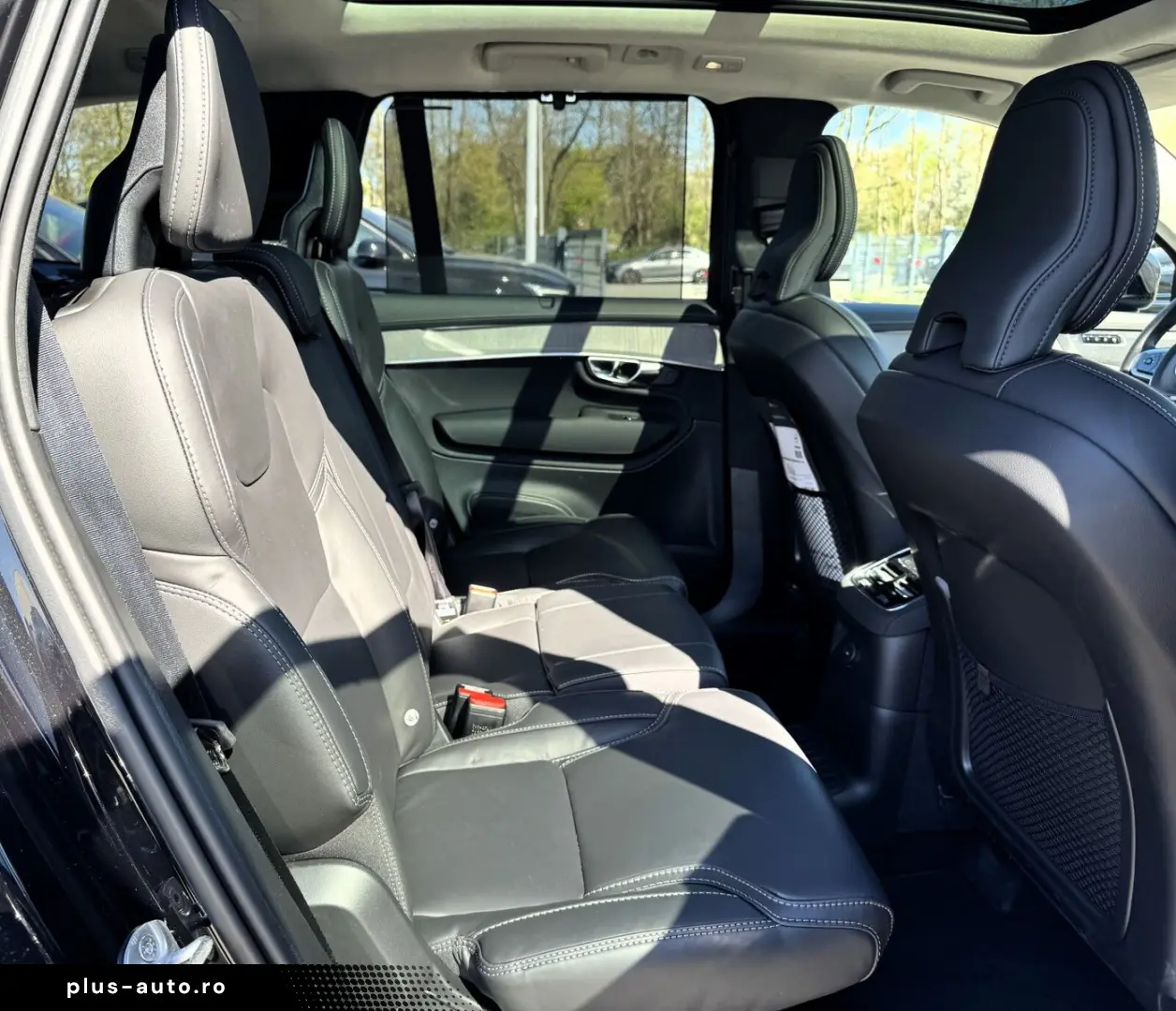 XC90 T8 Facelift Ultra Bright AHK PANO