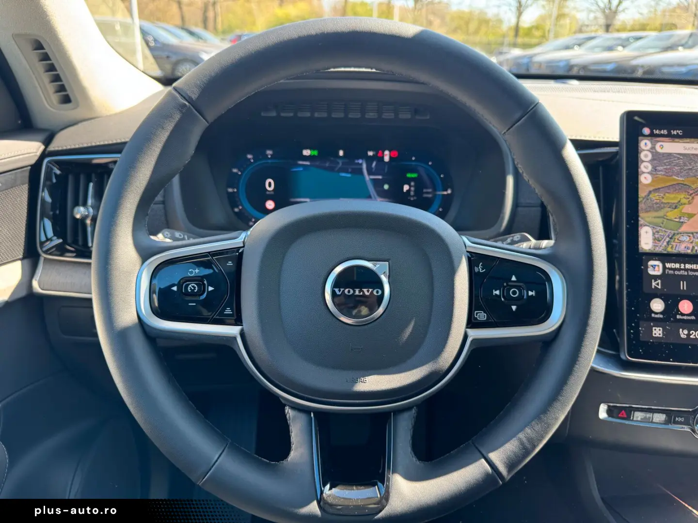 XC90 T8 Facelift Ultra Bright AHK PANO