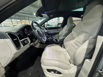 Cayenne Coupe Sport Chrono Memory PASM BOSE AHK