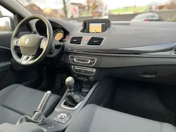 Renault Megane 3   1.5 dci 110 cp