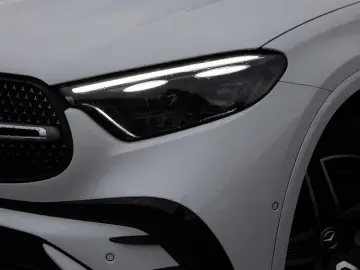 GLC 300 de 4M AMG-Sport DIGITAL Pano Memo Totw