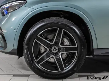 GLC 300 e 4M AMG DIG.LIGHT AHK Pano Distro 360